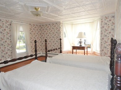 78 Pillsbury St, Concord, NH 03301 - photo 7