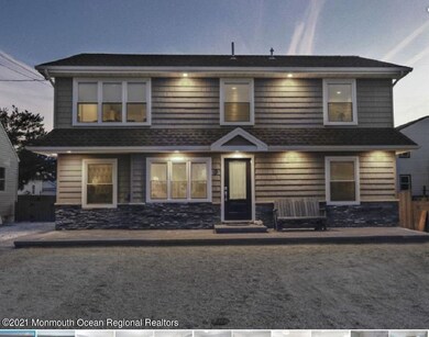202 e 15th night pic front