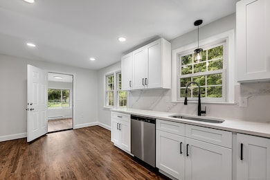 85 Elmwood Dr, Meriden, CT 06450 - photo 7