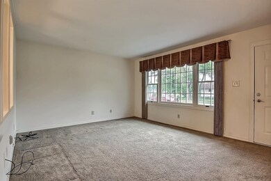 9310 Saric Dr, Highland, IN 46322 - photo 7