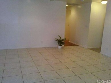 1237- Tiled Great Room/Living Room with Recessed L