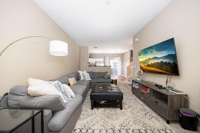 7-web-or-mls-710 Wilke Pl 007