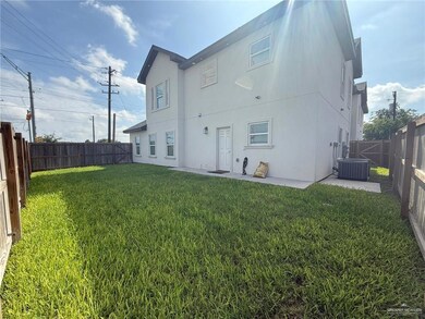 1324 N McColl Rd unit 3, Edinburg, TX 78541 - photo 3