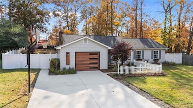 1924 Middlewood Ct, High Point, NC 27265 - photo 2