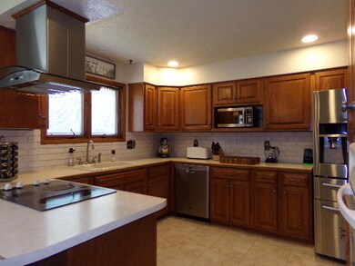 122 S Locust St, Bennett, IA 52721 - photo 6