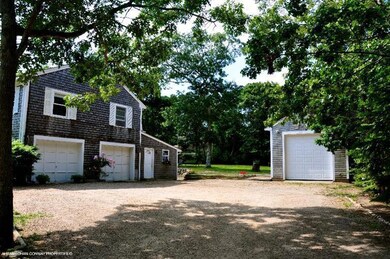 110 Clover Hill Dr unit 1, Vineyard Haven, MA 02568 - photo 3