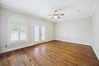 509 W 27th St, Houston, TX 77008 - photo 2