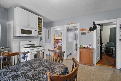 75 Chestnut Ave, Cranston, RI 02910 - photo 6