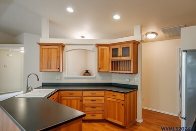 1917 Summerfield Ct SW, Albany, OR 97321 - photo 7