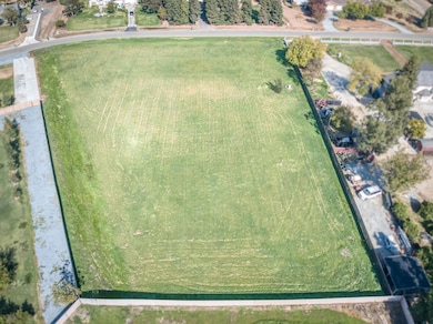 1 E Princeton Ave, Sanger, CA 93657 - photo 2