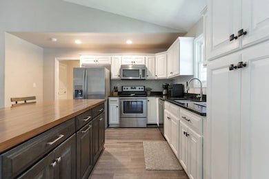 21 Hilltop Dr, Winchester, TN 37398 - photo 2