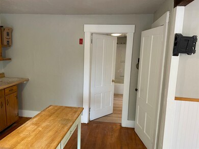 20 Cottage St unit 1, Ashland, NH 03217 - photo 5
