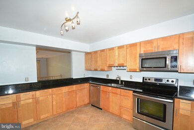 9023 Golden Sunset Ln, Springfield, VA 22153 - photo 5