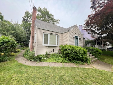 110 Wilkins Ave, Bridgeport, CT 06606 - photo 3