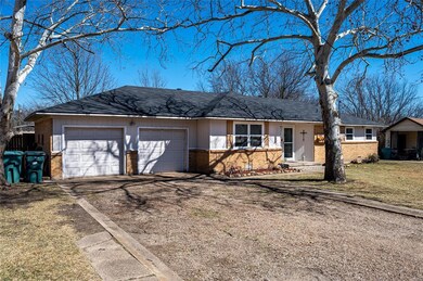 1705 E Peyton St, Sherman, TX 75090 - photo 3