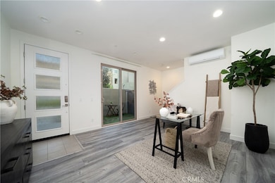 217 Magnet, Irvine, CA 92618 - photo 5