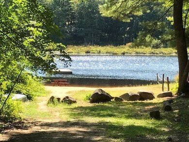 527 Long Shores Dr, Barrington, NH 03825 - photo 3