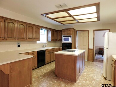 1631 1631 Willow Bend, Tyler, TX 75703 - photo 5