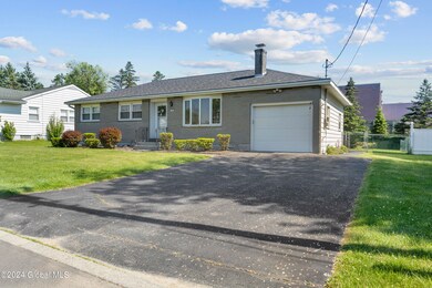 10 Hadden Ln, Troy, NY 12180 - photo 2