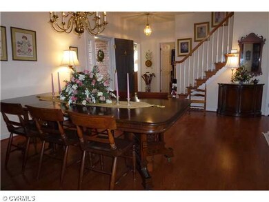 Dining Room - Formal Open Dining Room