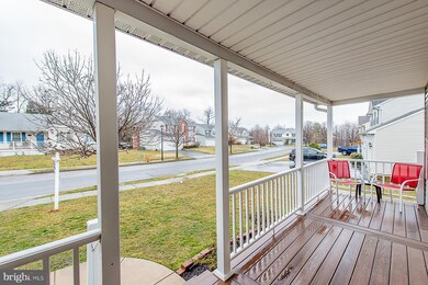 607 Cinnamon Tree Ct, Catonsville, MD 21228 - photo 3