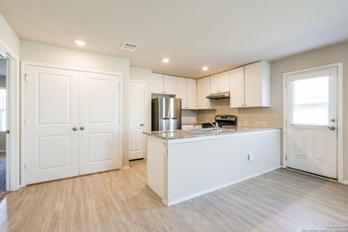 6419 Pickaxe Way, San Antonio, TX 78252 - photo 5