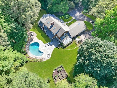 353 Split Rock Rd, Syosset, NY 11791 - photo 3
