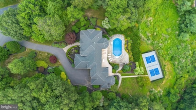 945 Lantern Hill Rd, Shavertown, PA 18708 - photo 2