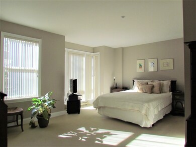 2-14 Saint Paul St unit 12, Brookline, MA 02446 - photo 6