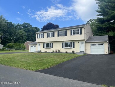 29 Oakwood Rd unit 31, Glenmont, NY 12077 - photo 2