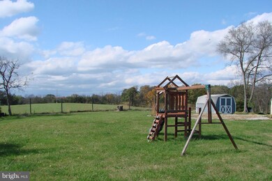 9239 Branch St, Greencastle, PA 17225 - photo 2