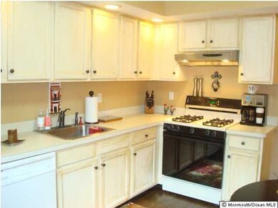 2207 Alpine Trail unit 7, Neptune, NJ 07753 - photo 4