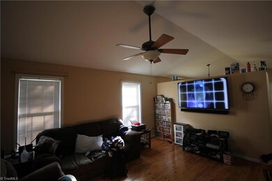 919 Dairy St, Asheboro, NC 27203 - photo 3