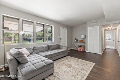 6004 Edgefield Dr, Jacksonville, FL 32205 - photo 4