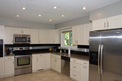 3 Ichabod Ln, Albany, NY 12211 - photo 3