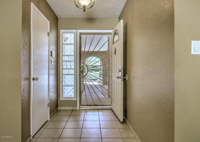 FOYER