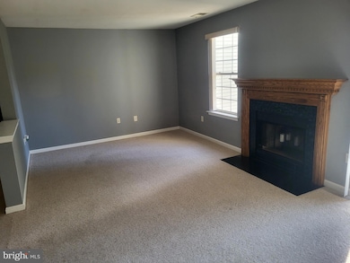 118 Laurel Ct unit 118B, Reading, PA 19610 - photo 3