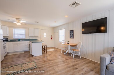 29 Cruiser Ct, Toms River, NJ 08753 - photo 6