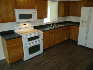 1030 Pierce Ave, Columbus, OH 43227 - photo 6