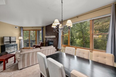 Living and fireplace