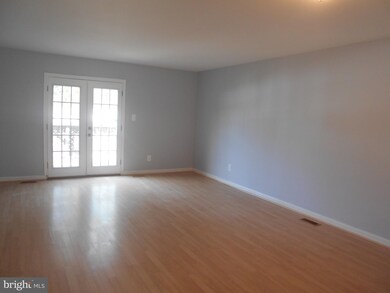 1418 Saint Christopher Ct, Edgewood, MD 21040 - photo 6