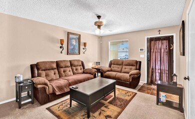 14405 Desert Sage Dr, Horizon City, TX 79928 - photo 3