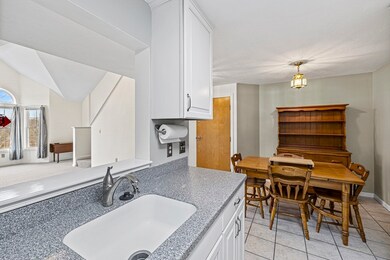 59 Linden St unit 1714, Taunton, MA 02780 - photo 5