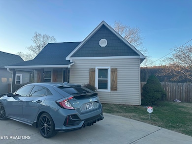 925 Maryville Pike, Knoxville, TN 37920 - photo 2