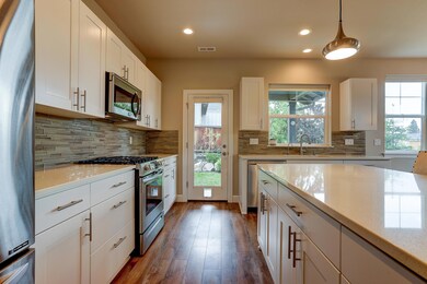 61425 SE Lana Way MLS-7