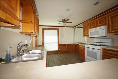 7926 Split Oak Dr, Houston, TX 77040 - photo 7