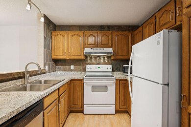 7610 York Ave S unit 3302, Edina, MN 55435 - photo 5