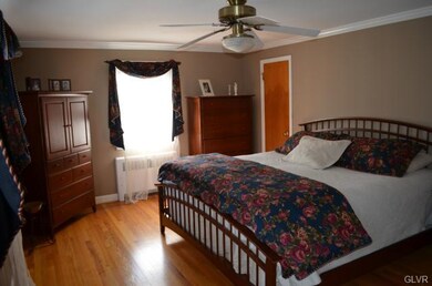 427 N 28th St, Allentown, PA 18104 - photo 6