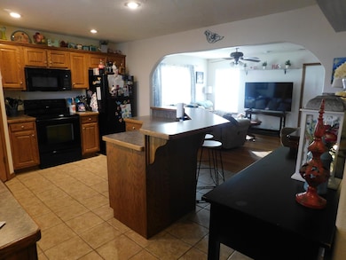 409 W Dunn St, Monett, MO 65708 - photo 4