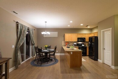 61468 Brosterhous Rd, Bend, OR 97702 - photo 5